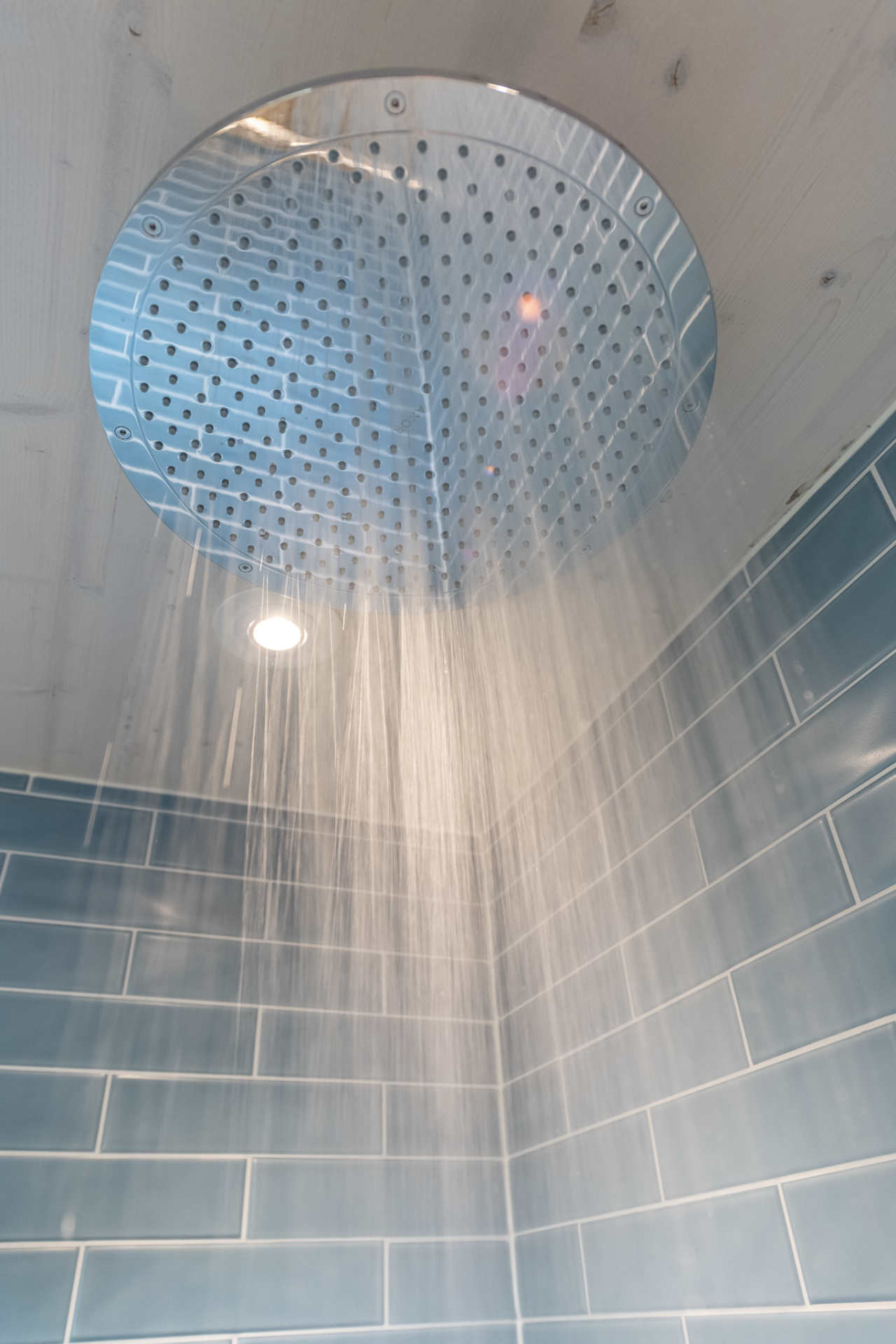 Sanitaire 3_douche pluie eau